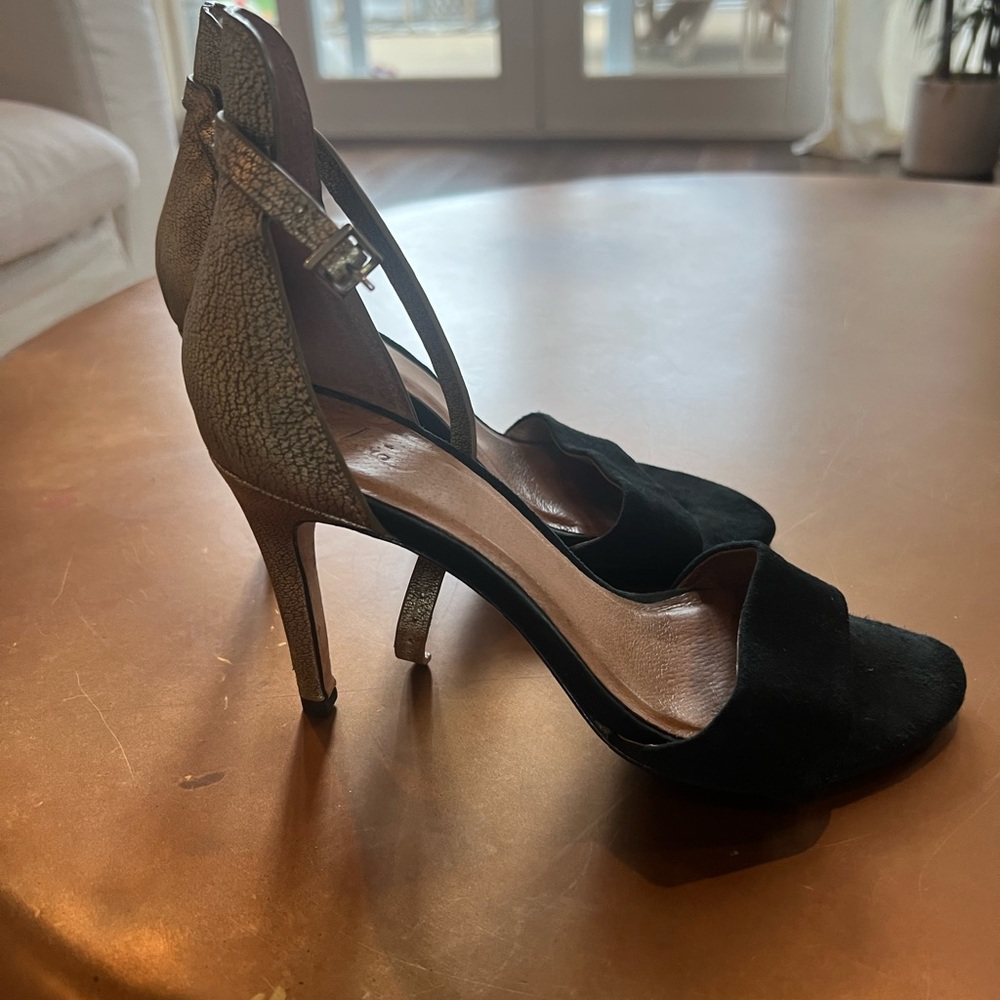 Joie black and gold size 8 heels